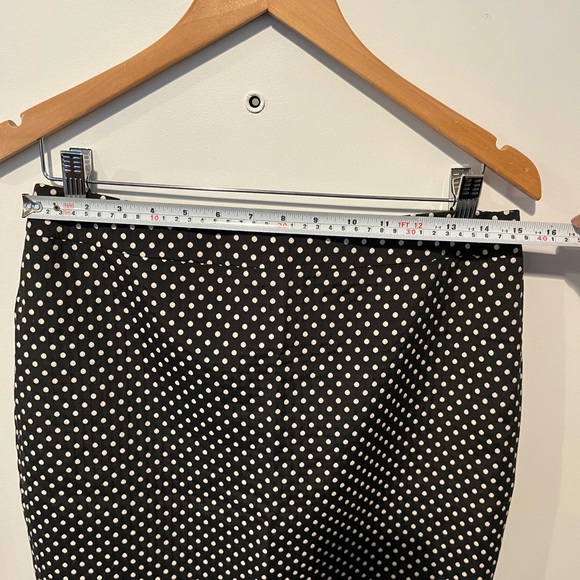 Black and white polka dot skirt - Picture 3 of 7